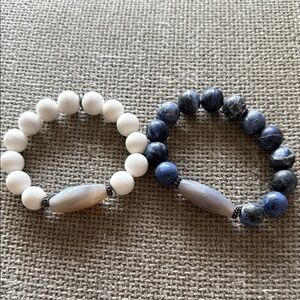 NWOT Marilyn Schiff White and Blue stone Beaded Bracelets Set